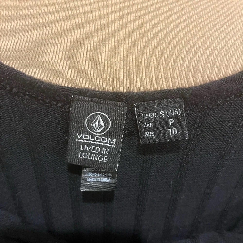 Volcom Lived In Lounge Ribbed Wide Leg Tank Romper, size Small - Picture 8 of 13